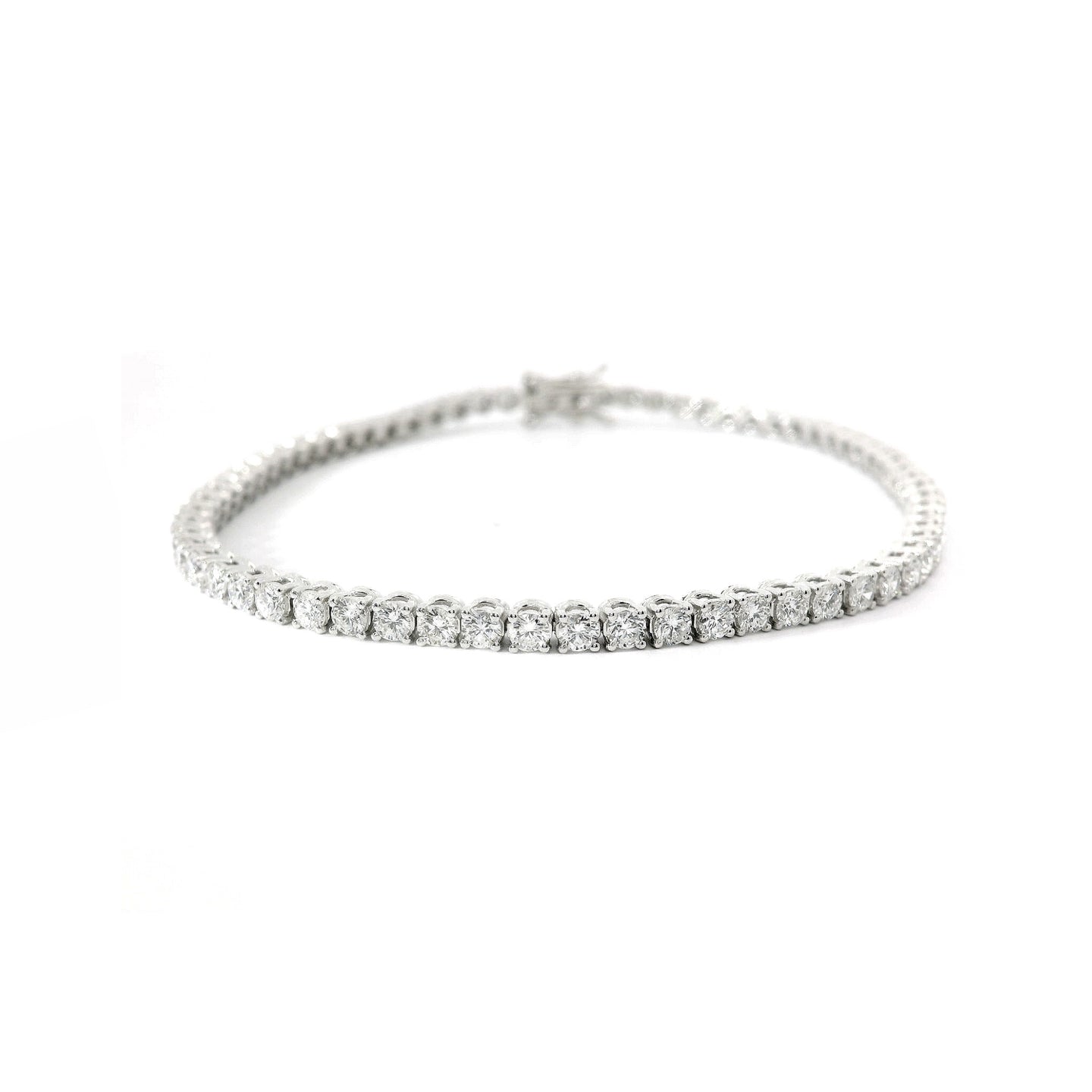 Bracciale Tennis a filo in oro bianco con diamanti lab-grown taglio brillante, 3,41 carati.