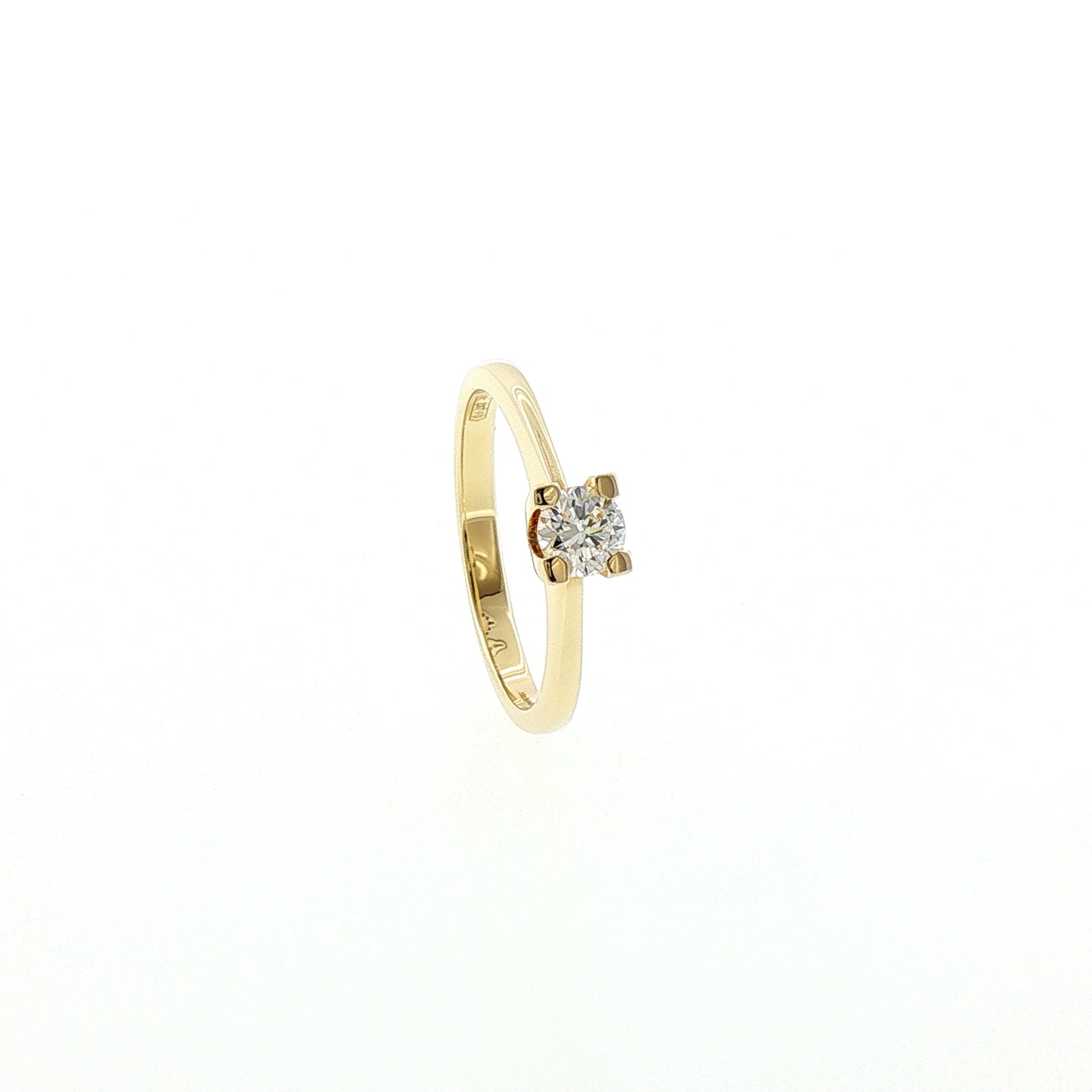 Solitario a "V" In Argento 925 Dorato con Diamante Lab-Grown taglio brillante.