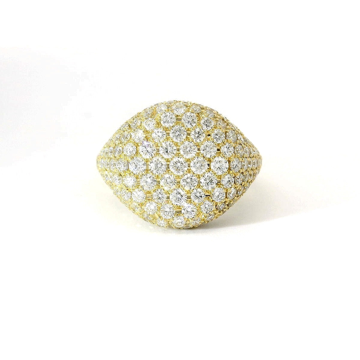 Anello da mignolo in oro giallo con pavè di diamanti lab-grown taglio brillante, 1,70 carati.