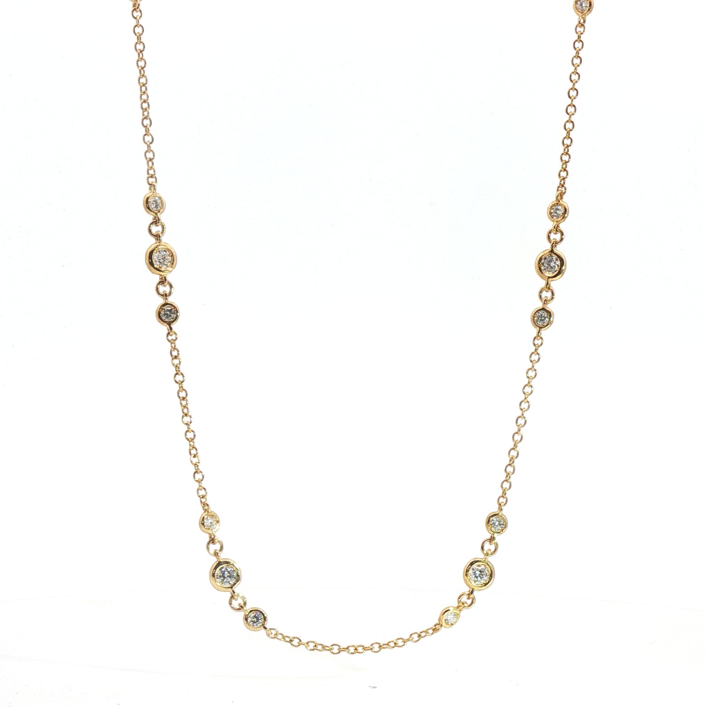 Girocollo in oro giallo con diamanti Lab-Grown taglio brillante, 1,37 carati.