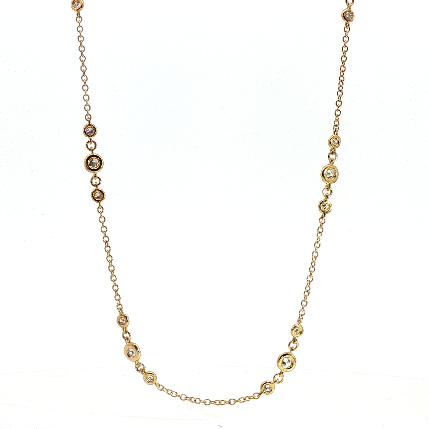 Girocollo in oro giallo con diamanti Lab-Grown taglio brillante, 1,37 carati.