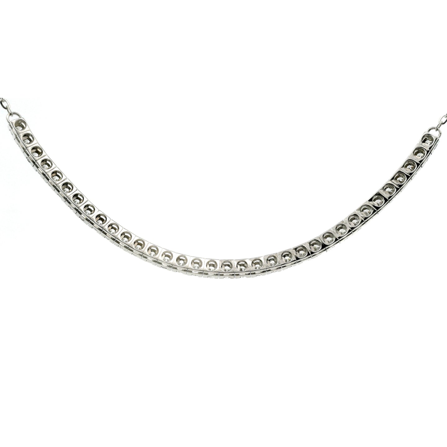 Girocollo tennis in oro bianco e diamanti Lab-grown taglio brillante, 1,96 carati.