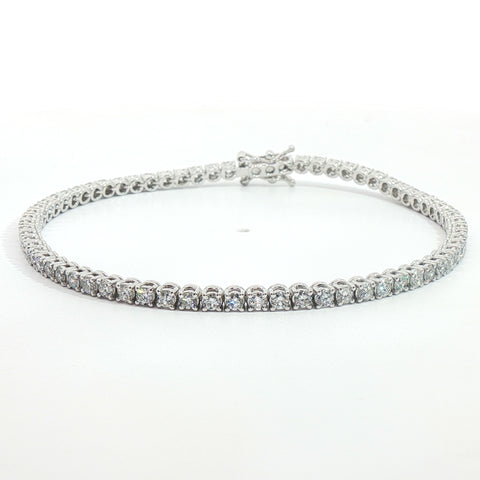Bracciale tennis in oro bianco con diamanti Lab-Grown taglio brillante, 2,79 carati.