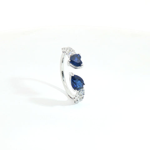 Anello Twin in oro bianco con zaffiri Lab-Grown e diamanti Lab-Grown taglio brillante.