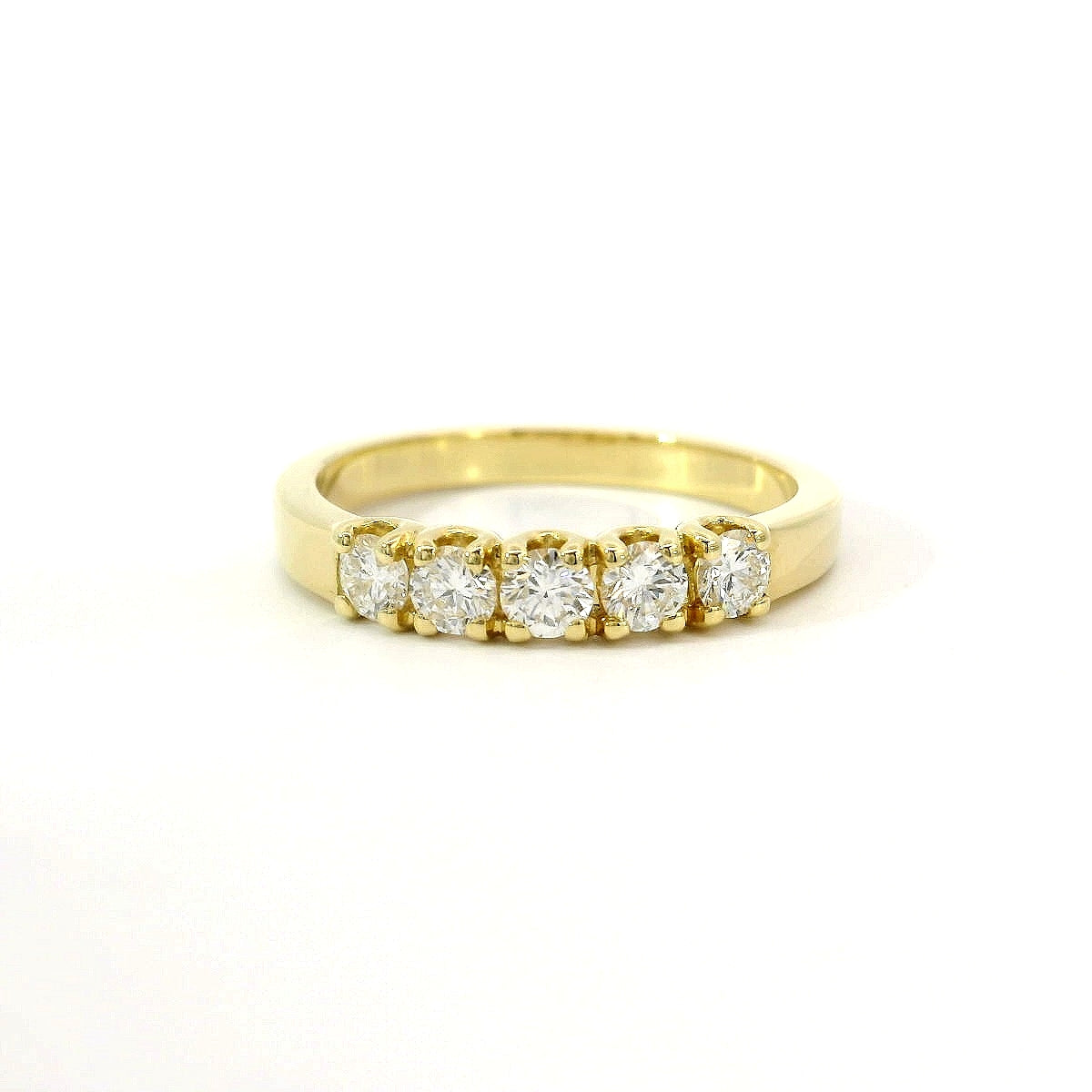 White gold band with 5 brilliant-cut lab-grown diamonds, 0.80 carats.