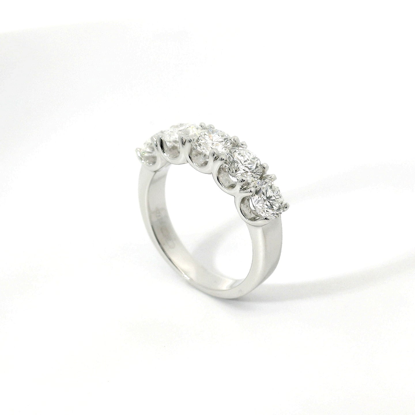 White gold band with 5 brilliant-cut lab-grown diamonds, 2.10 carats.