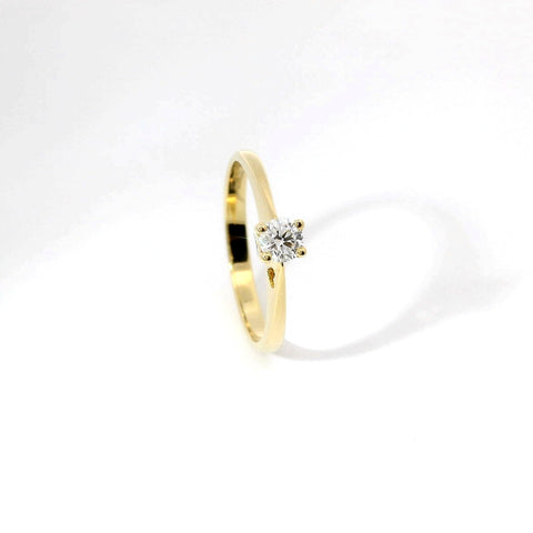 Solitario in oro giallo con diamante Lab-Grown taglio brillante, 0,20 carati.