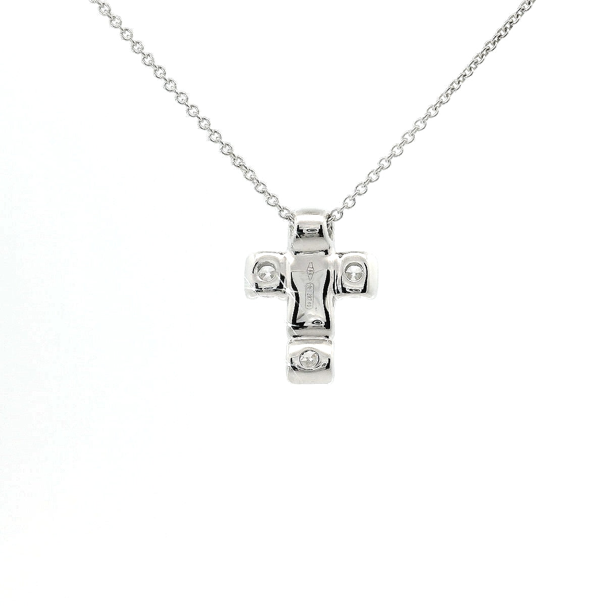 Girocollo Croce in oro bianco con Diamanti Lab-Grown taglio Brillante, 0,72 carati.