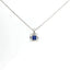 Girocollo punto luce in oro bianco con zaffiro Lab-Grown taglio cuscino e diamanti Lab-Grown taglio brillante.
