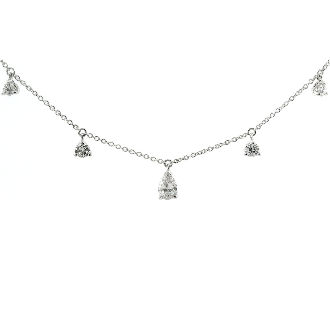 Girocollo in oro bianco con pendenti di diamanti lab-grown taglio brilante e goccia, 1,21 carati.