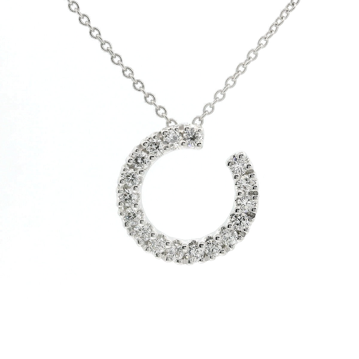 Girocollo con pendente in oro bianco e spot di diamanti Lab-grown taglio brillante, 0,59 carati.