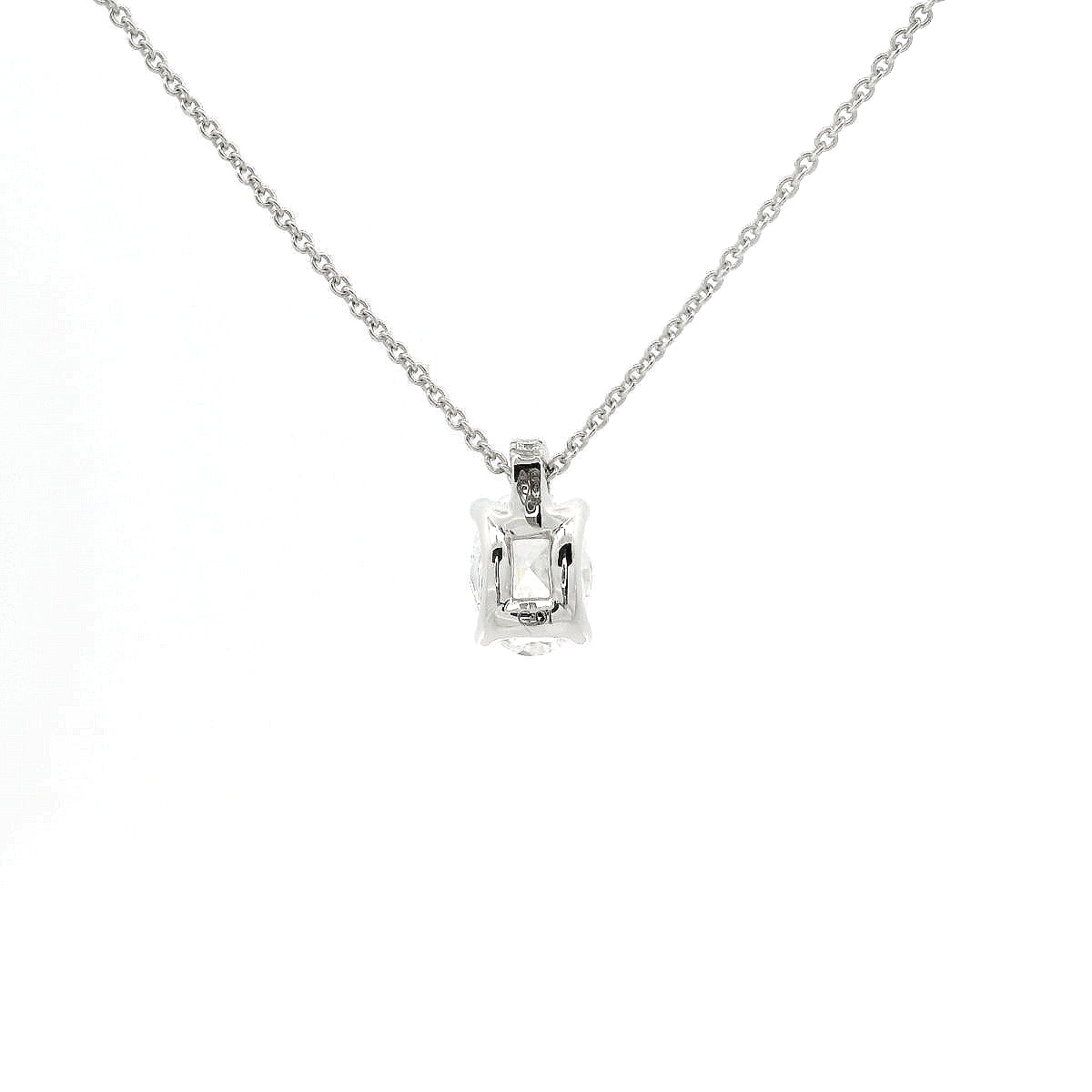 White gold light point choker with oval-cut lab-grown diamond, 0.92 carats.