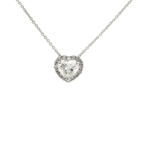 White gold choker with heart-cut lab-grown diamond and brilliant-cut lab-grown diamond surround, 1.00 carats.