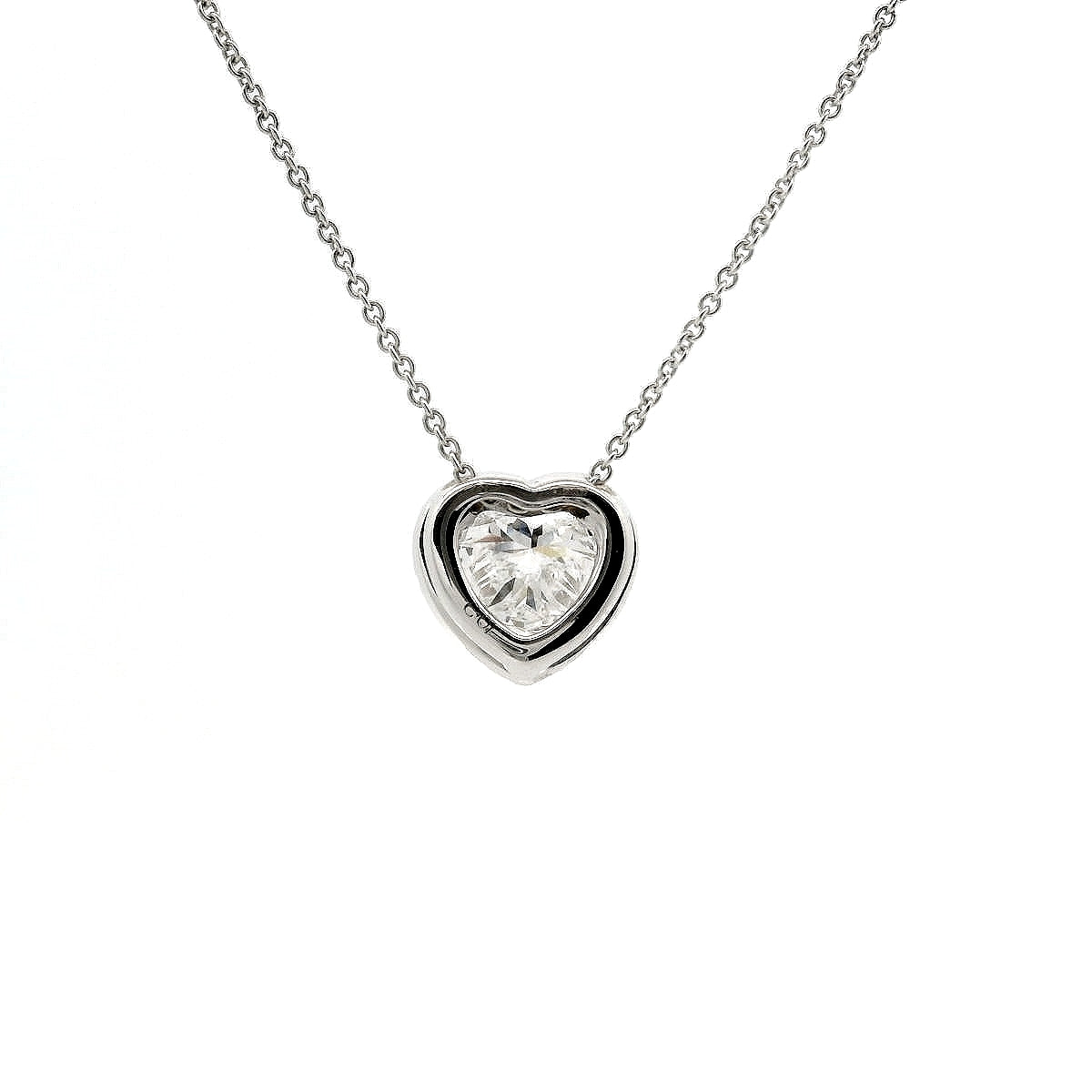 White gold choker with heart-cut lab-grown diamond and brilliant-cut lab-grown diamond surround, 1.15 carats.