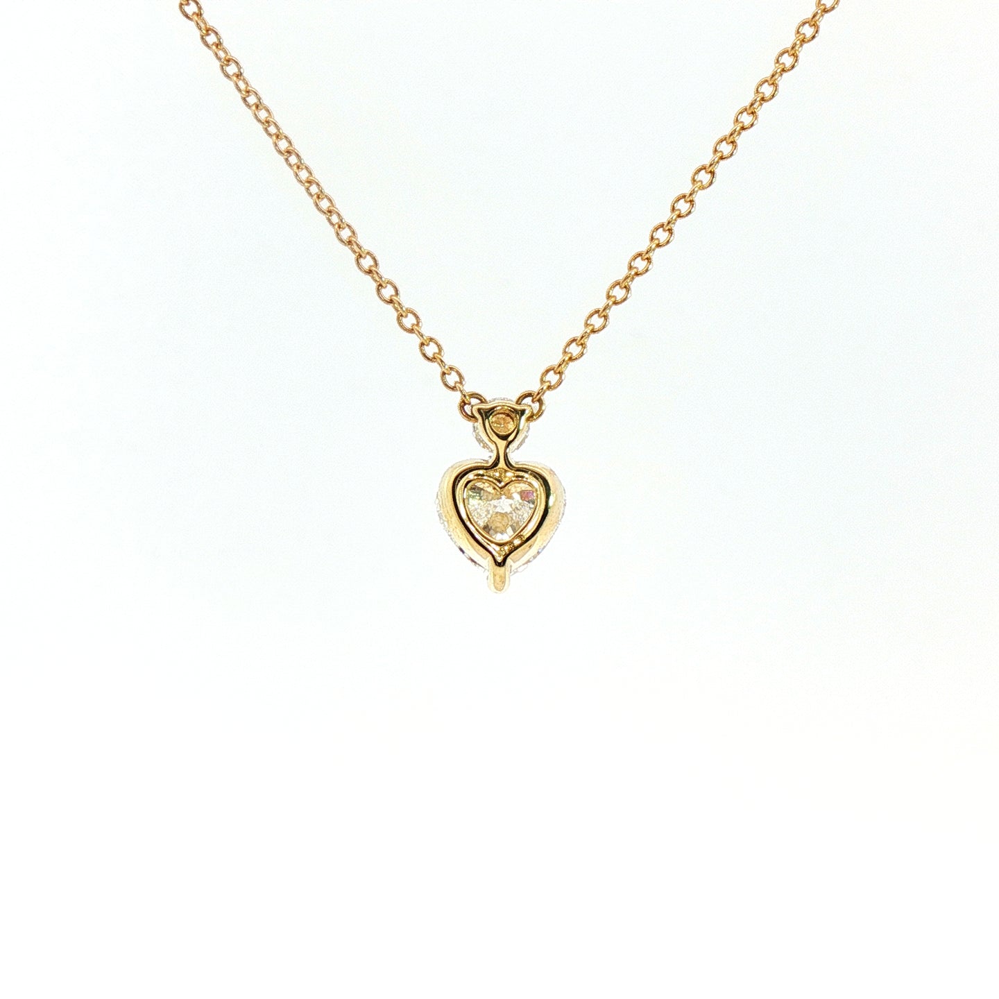 Girocollo in oro giallo con diamanti Lab-Grown taglio cuore e brillante, 1,23 carati.