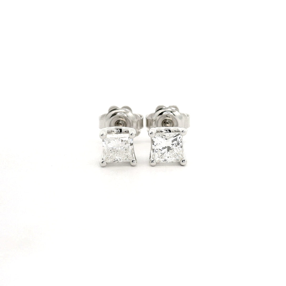 Orecchini punto luce in oro bianco con diamante lab-grown taglio princess, 1,02 carati.