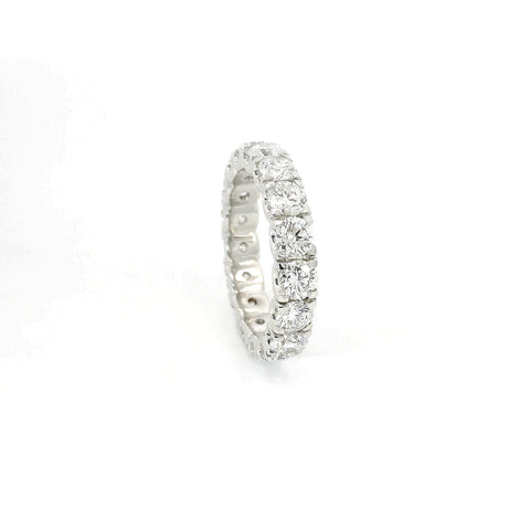 Eternity in oro bianco e diamanti lab-grown taglio brillante, 3,49 carati.