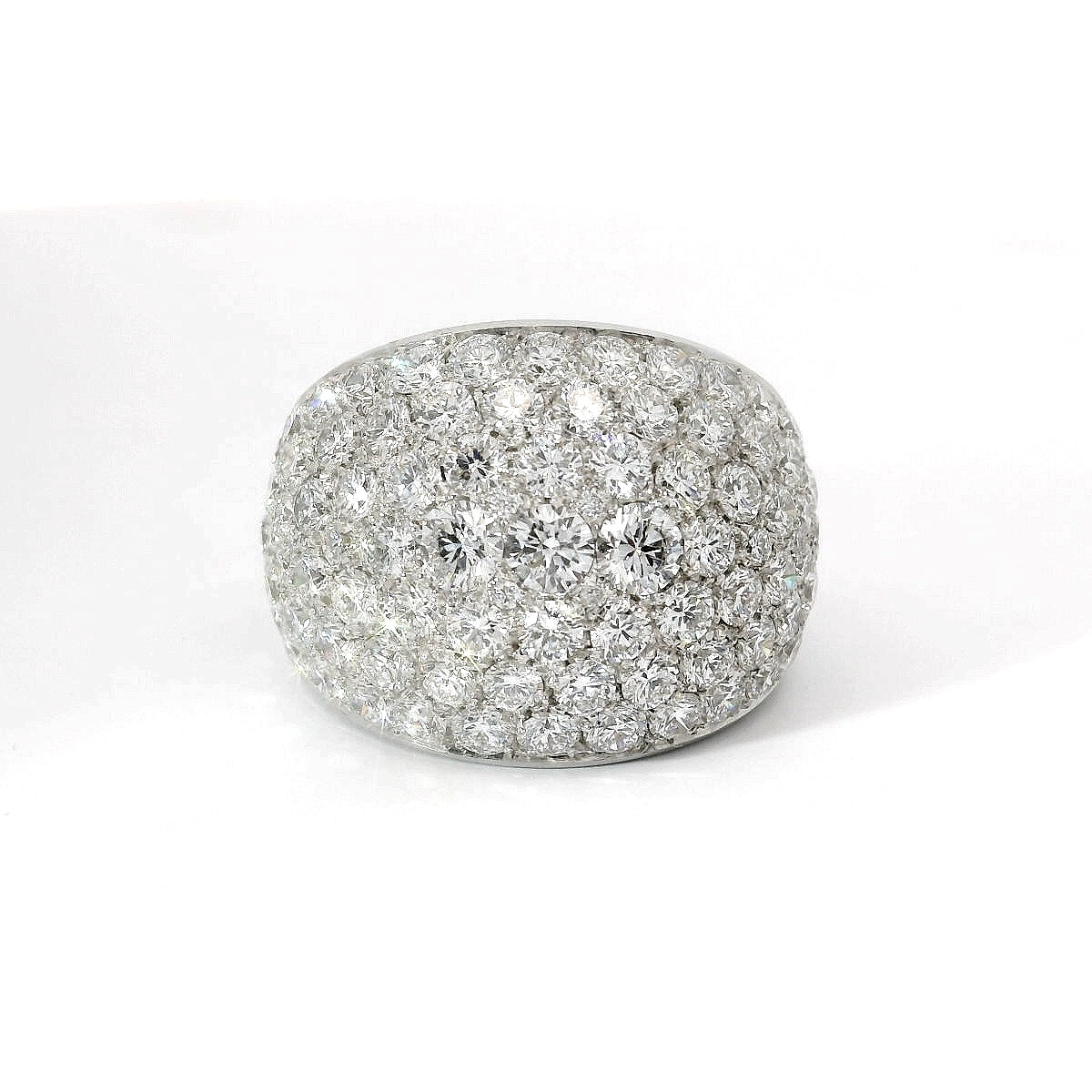 Fascia in oro bianco e diamanti Lab-Grown taglio brillante, 5,39 carati.