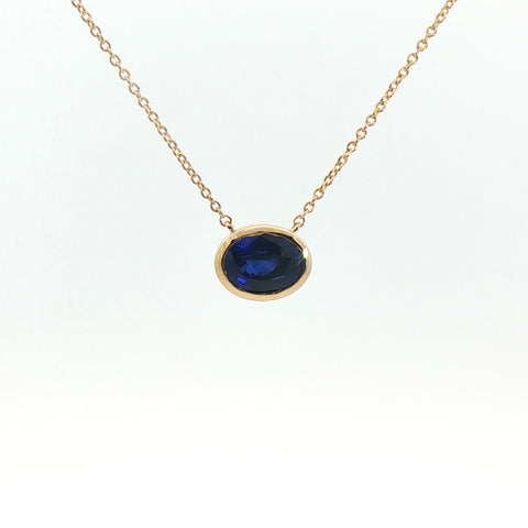 Girocollo Aurea in oro giallo con zaffiro Lab-Grown taglio ovale, 2,71 carati.