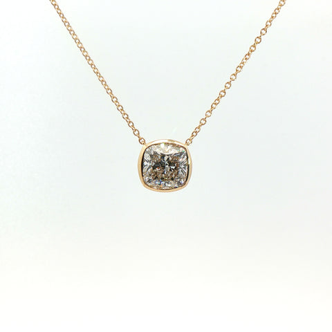 Girocollo Aurea in oro giallo con diamante Lab-Grown taglio cuscino, 3,03 carati.