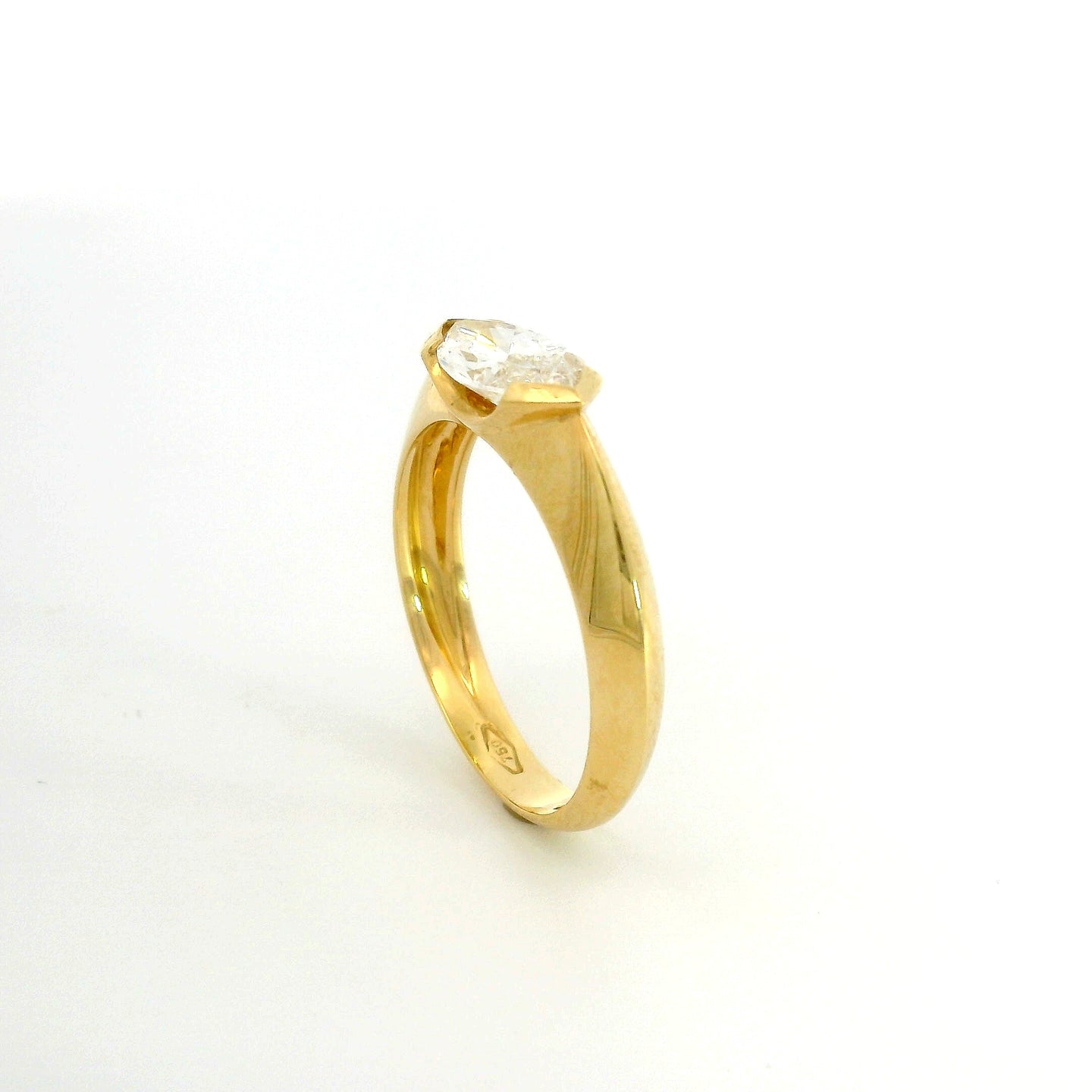 Solitaire with heart-cut lab-grown diamond, 3.01 carats.