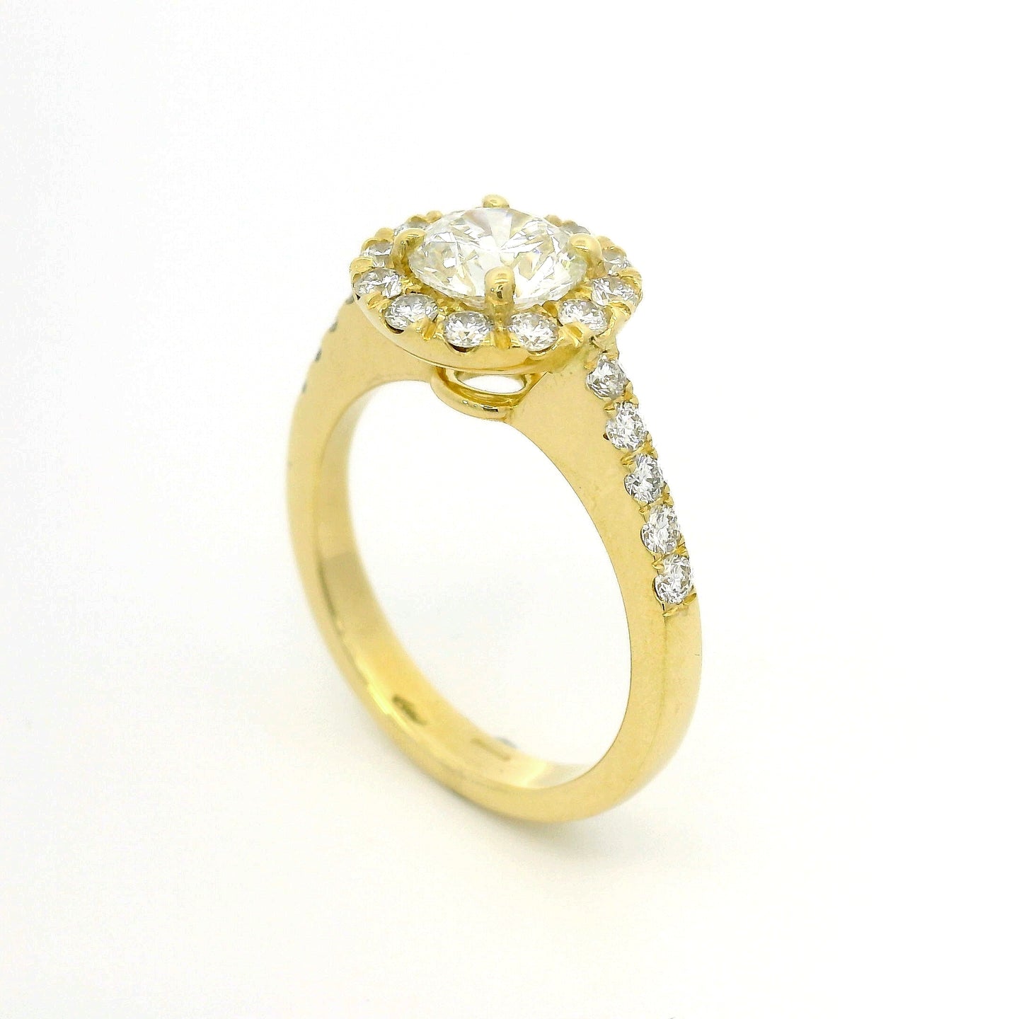 Anello dreams rotondo in oro giallo con diamanti lab-grown taglio brillante, 1,65 carati.
