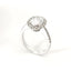 Anello Dreams ovale in oro bianco con diamanti lab-grown taglio brillante, 2,16 carati.