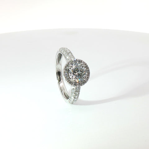 Solitario in oro bianco con diamanti Lab-Grown taglio brillante, 1,69 carati.