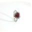 Anello in oro bianco con rubino Lab-Grown taglio cuore e diamanti Lab-Grown taglio brillante.
