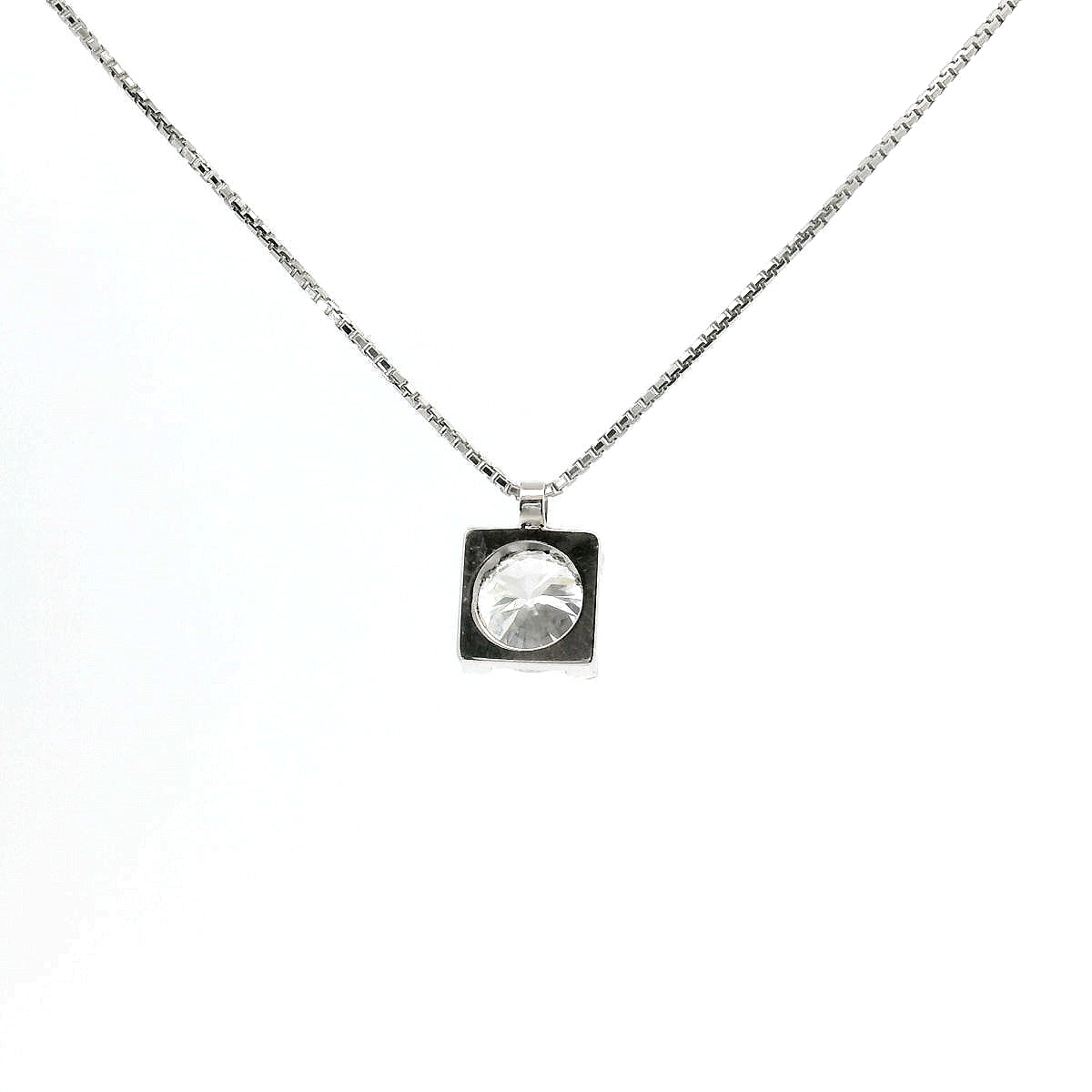 Girocollo punto luce in oro bianco e diamante lab-grown taglio brillante, 0,50 carati.