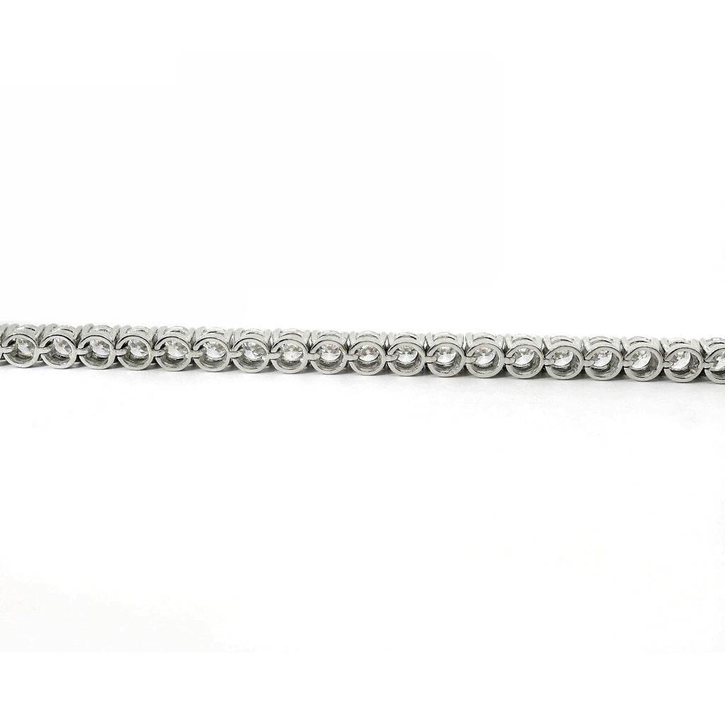 White gold wire tennis bracelet with brilliant-cut lab-grown diamonds, 5.54 carats.