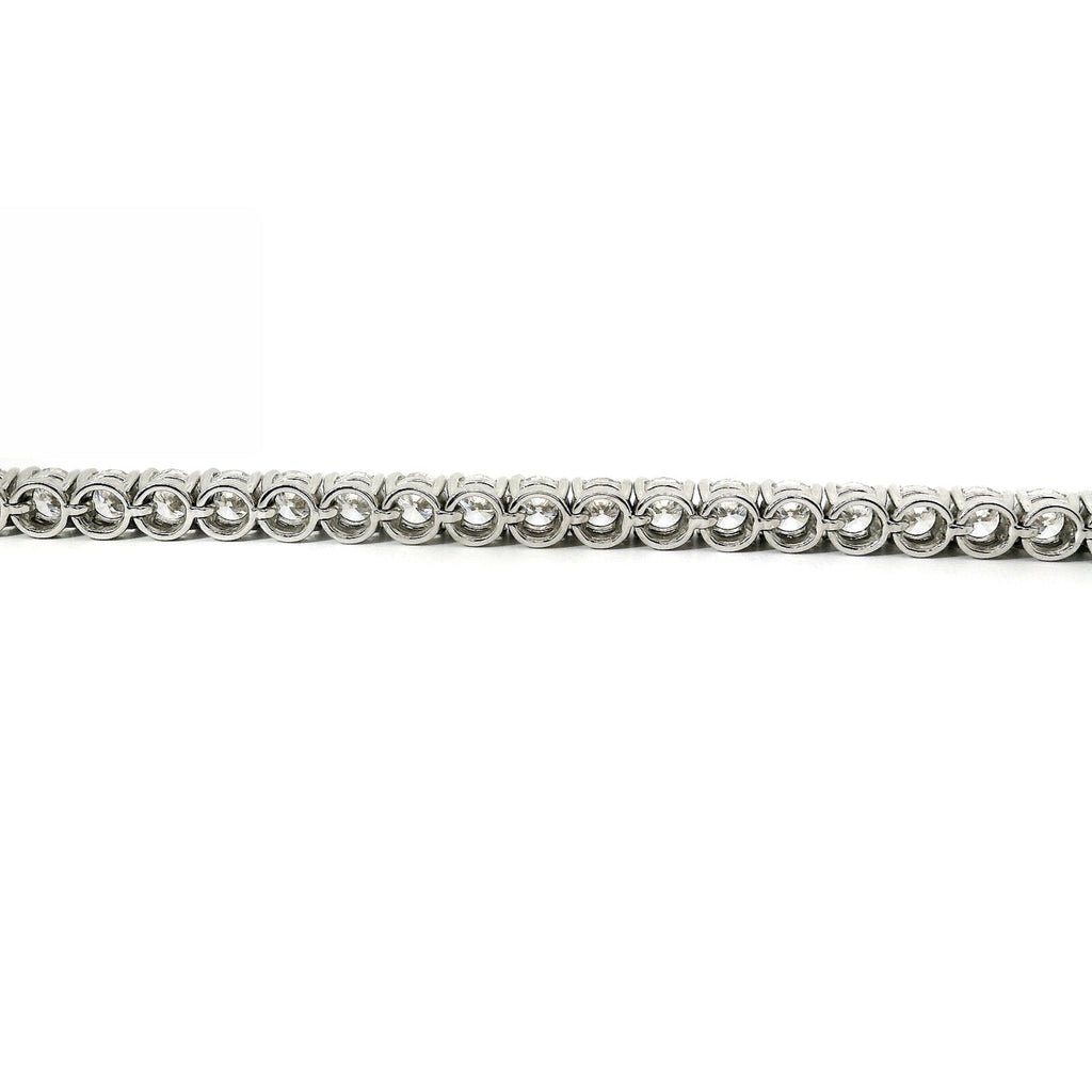 White gold wire tennis bracelet with brilliant-cut lab-grown diamonds, 5.54 carats.