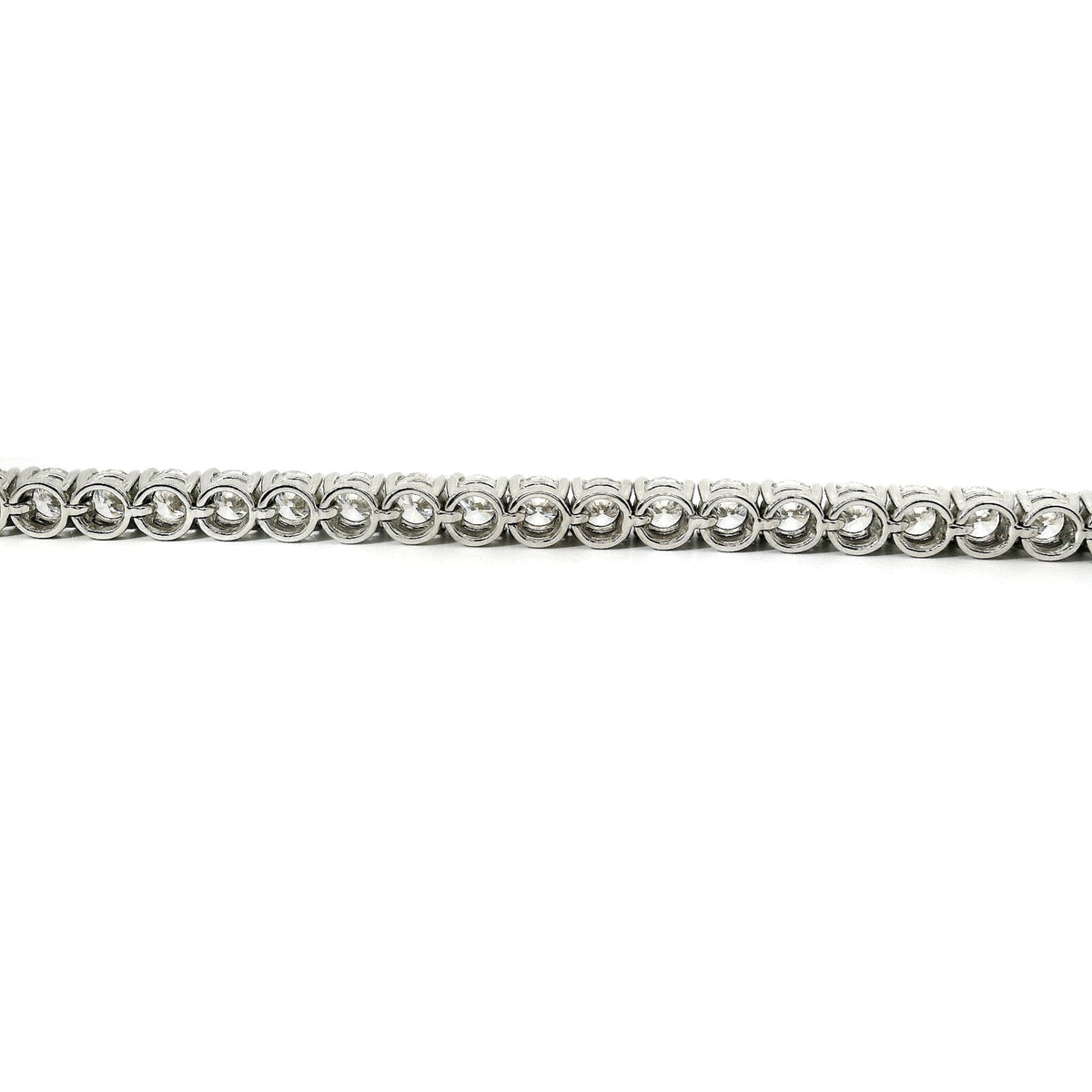 White gold wire tennis bracelet with brilliant-cut lab-grown diamonds, 5.54 carats.