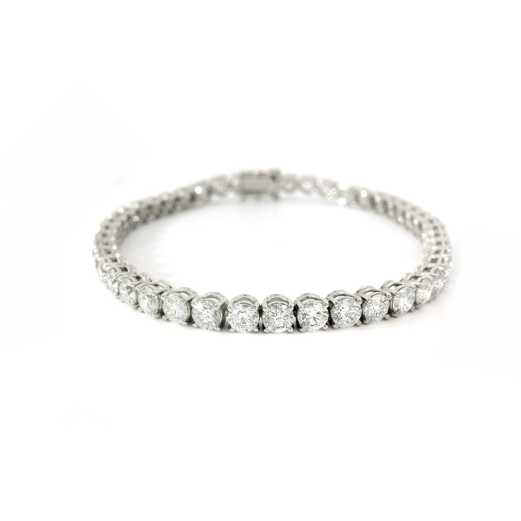 Bracciale Tennis a filo in oro bianco con diamanti lab-grown taglio brillante, 9,27 carati.