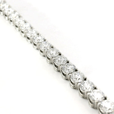 Bracciale Tennis a filo in oro bianco con diamanti lab-grown taglio brillante, 9,27 carati.