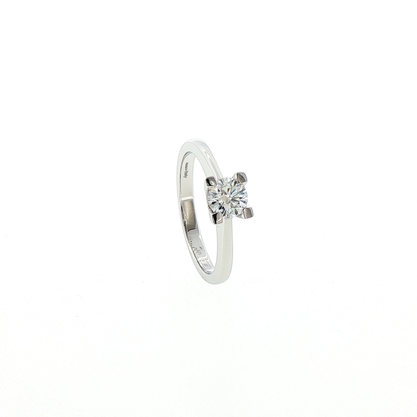 Solitario a "V" In Argento 925 con Diamante Lab-Grown taglio brillante.