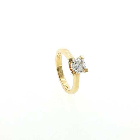 Solitario a "V" In Argento 925 Dorato con Diamante Lab-Grown taglio brillante.