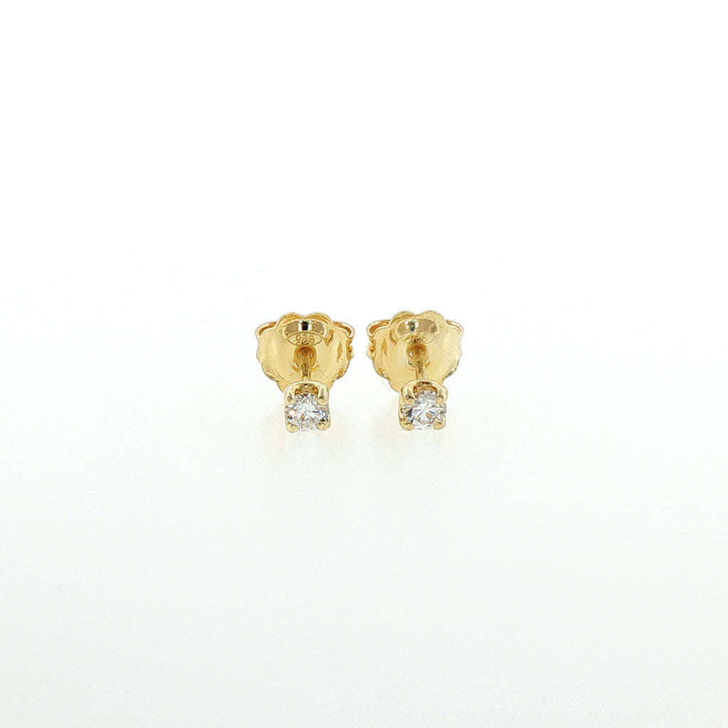 White gold stud earrings with brilliant-cut lab-grown diamonds, 2.01 carats.