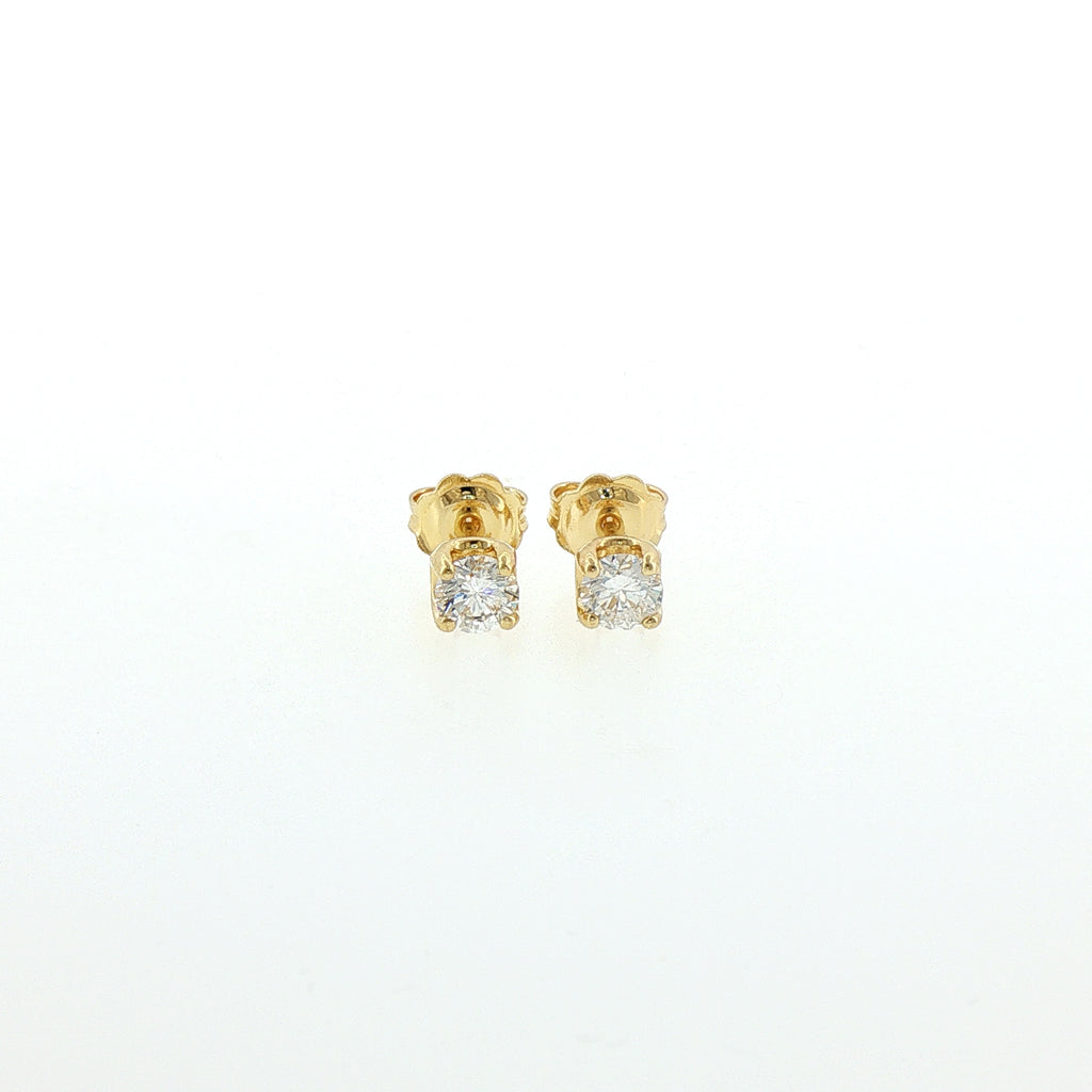 White gold stud earrings with brilliant-cut lab-grown diamonds, 2.01 carats.
