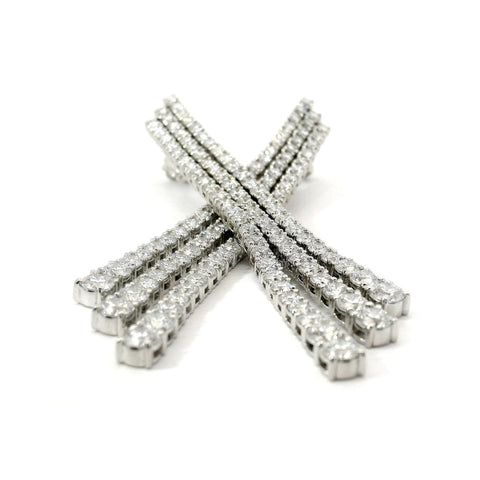 Orecchini Tennis Tre File a gradazione in oro bianco con diamanti lab-grown taglio brillante, 8,90 carati.