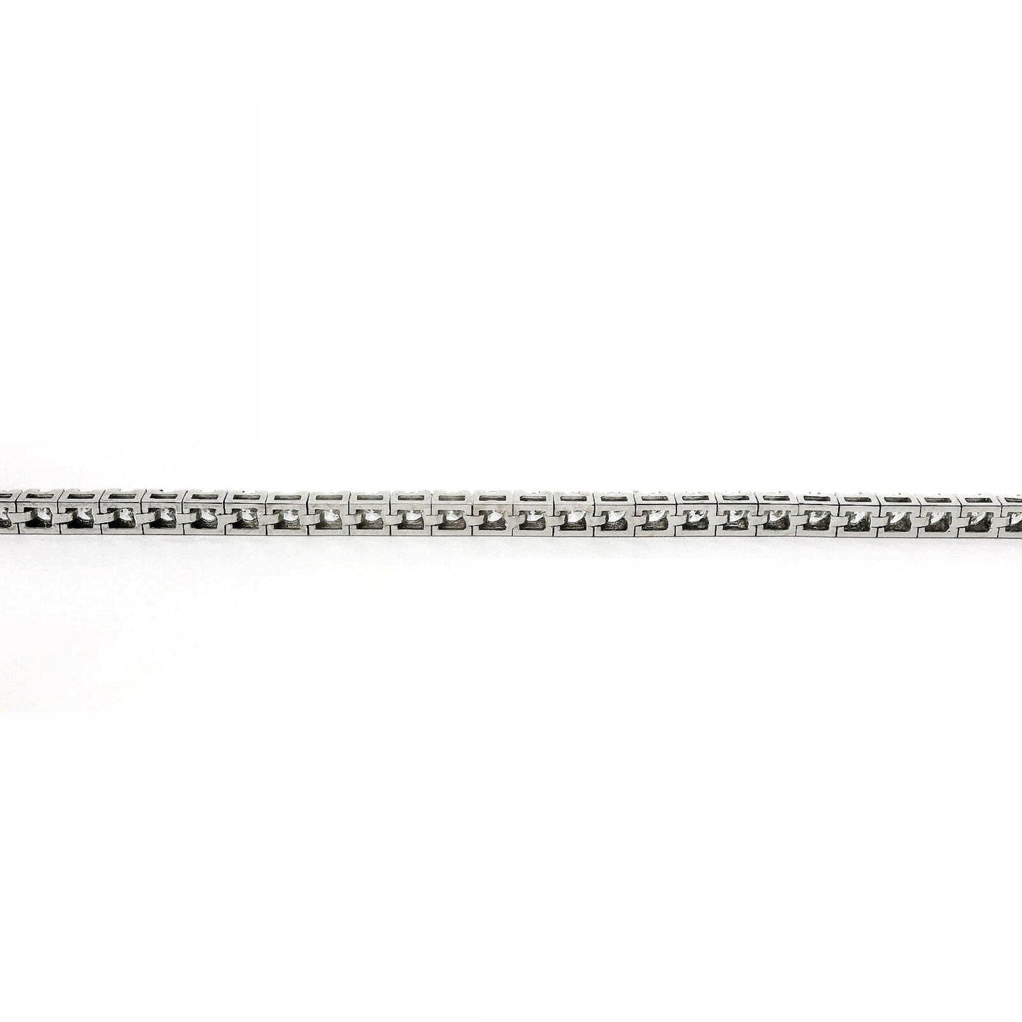 White gold wire tennis bracelet with brilliant-cut lab-grown diamonds, 5.54 carats.