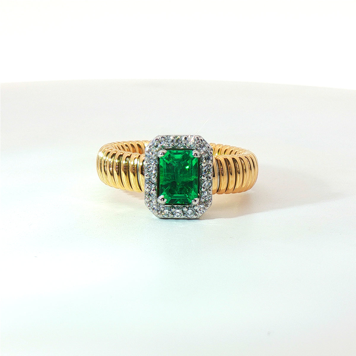 Anello Smeraldo Queen Size