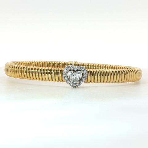 Bracciale Queen con centrale e contorno in oro giallo tubogas con Diamante Lab-Grown taglio cuore e Diamanti Lab-Grown taglio brillante, 0,68 carati.