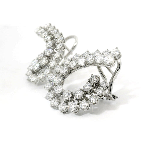 Orecchini a goccia in oro bianco e diamanti lab-grown taglio brillante, 5,13 carati.