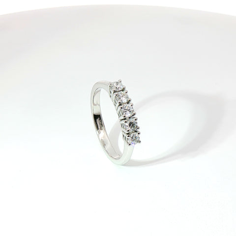 Fedina in oro bianco con diamanti Lab-Grown taglio brillante, 0,47 carati.