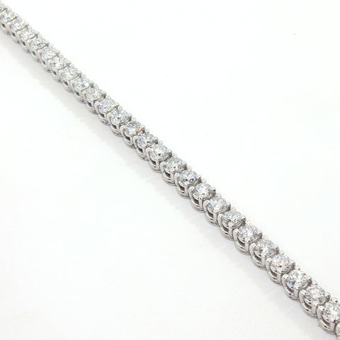 Bracciale tennis in oro bianco con diamanti Lab-Grown taglio brillante, 2,79 carati.