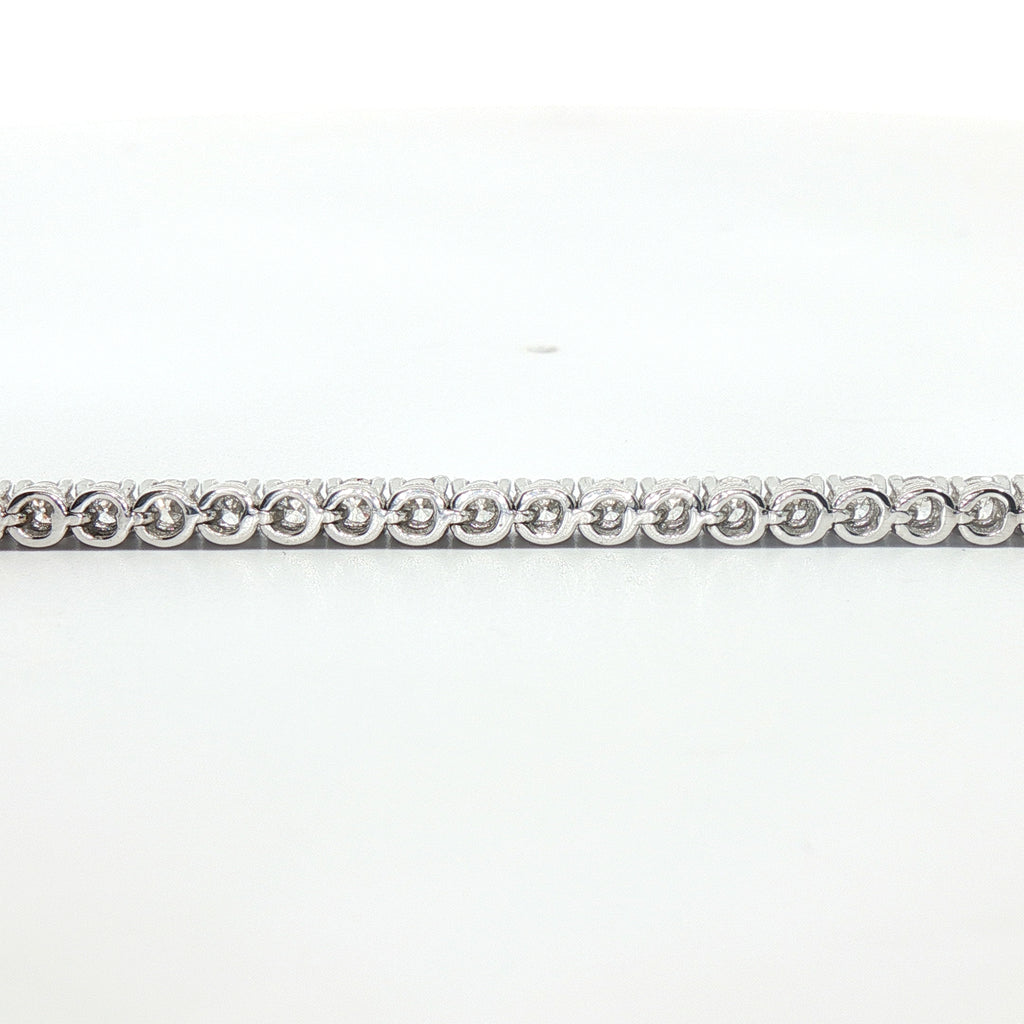 Bracciale tennis in oro bianco con diamanti Lab-Grown taglio brillante, 2,79 carati.