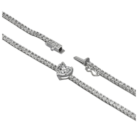 Girocollo Tennis con centrale in oro bianco e diamanti lab-grown taglio brillante e cuore, 5,51 carati.