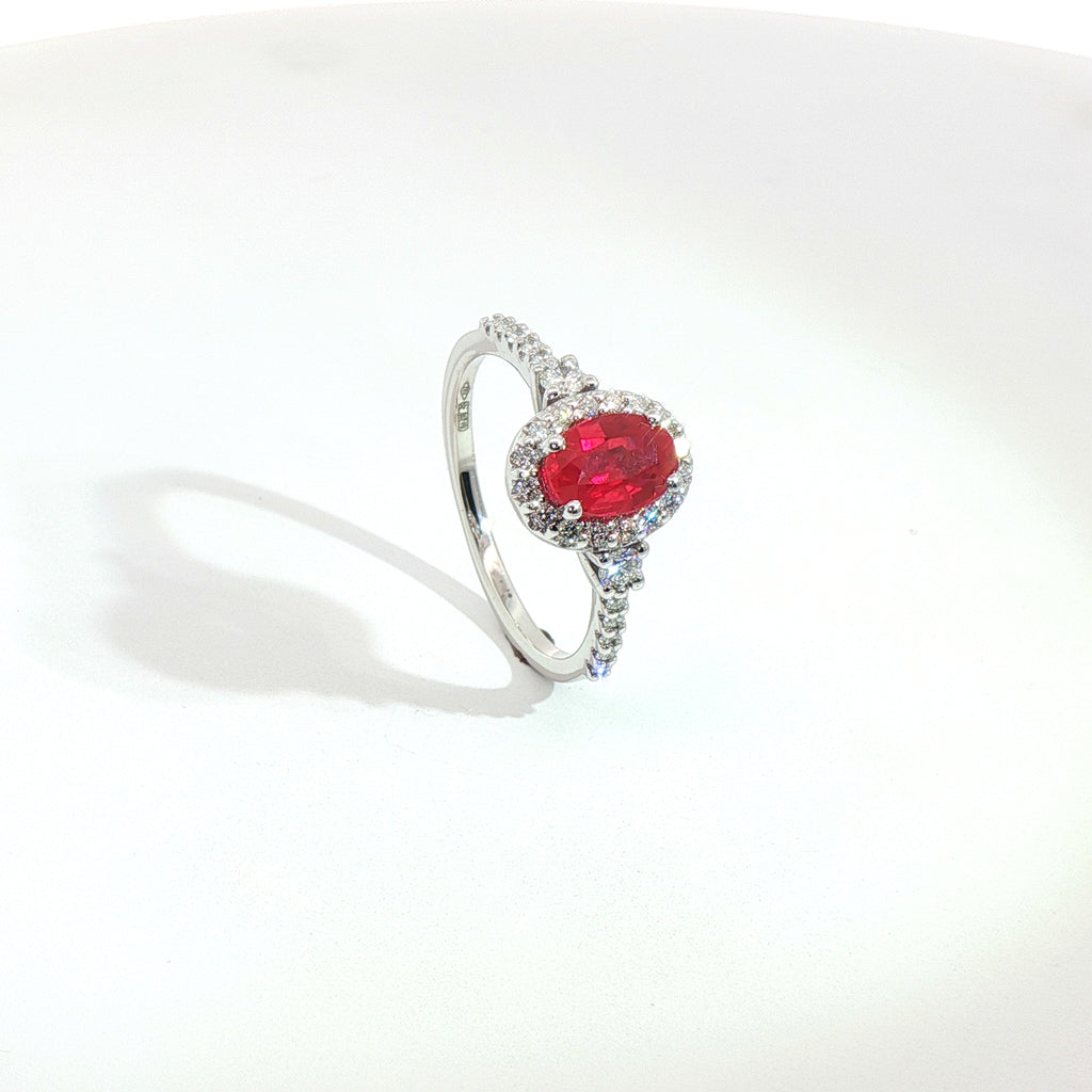 Anello Oval Spotlight