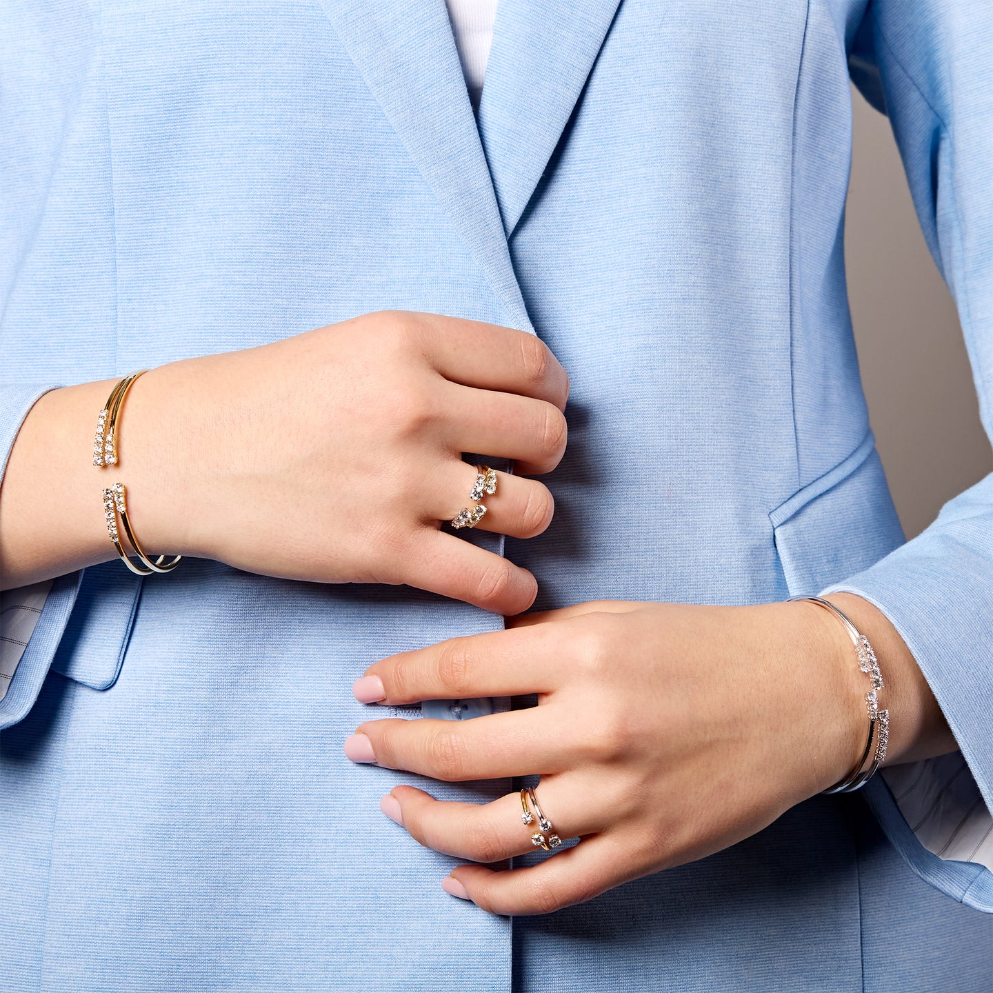 Bilogy aperto in oro bianco con diamanti lab-grown taglio brillante, 0,30 carati.